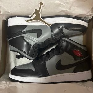 JORDAN AIR 1 “SHADOW” MID GS SIZE 6Y BOYS